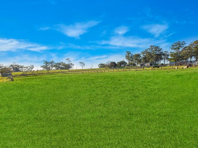Cottage for sale in Mangrove Mountain, New South Wales