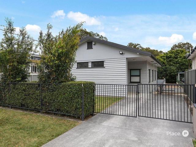 House for sale in Holland Park, Greater Brisbane