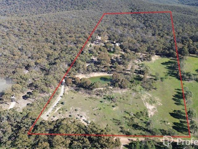 Cottage for sale in Camerons Creek, Victoria
