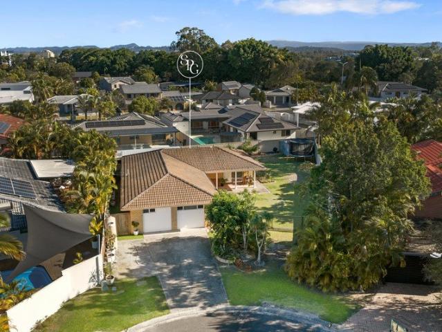 House for sale in Mermaid Waters, Gold Coast City