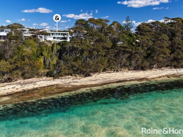 House for sale in Dolphin Point, New South Wales