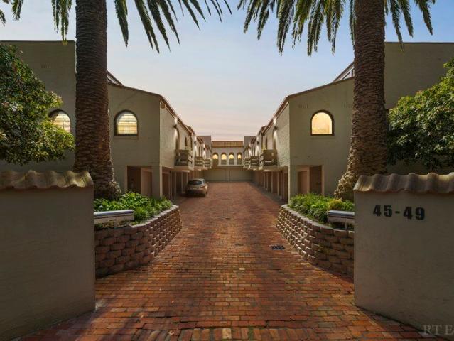 Townhouse for sale in Camerons Creek, Victoria