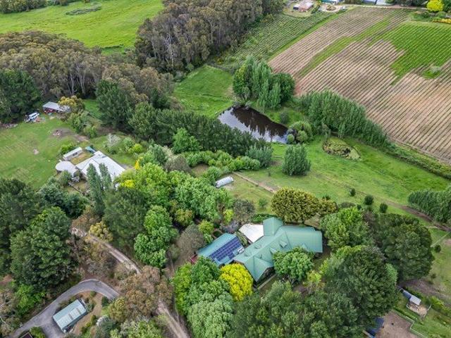 House for sale in Summertown, South Australia
