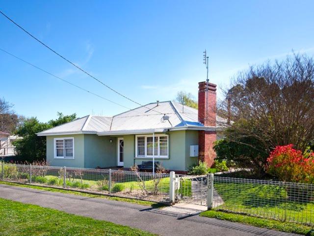 House for sale in Chewton, Victoria