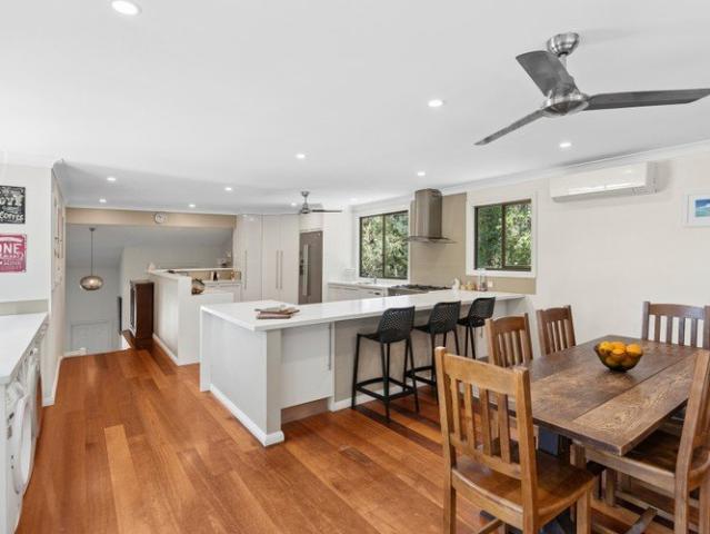 House for sale in Umina Beach, Gosford