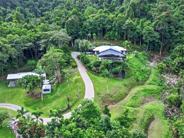 Cottage for sale in Granadilla, Queensland
