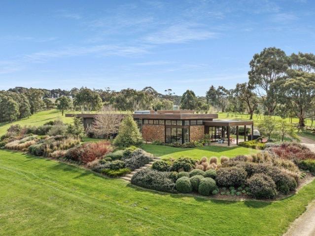 House for sale in Main Ridge, Melbourne