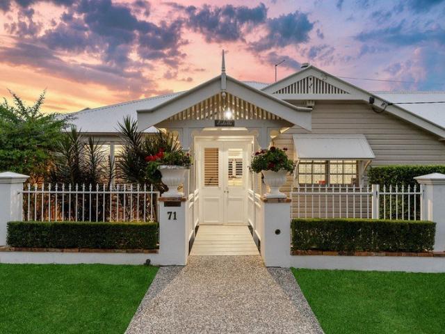 House for sale in Norman Park, Greater Brisbane