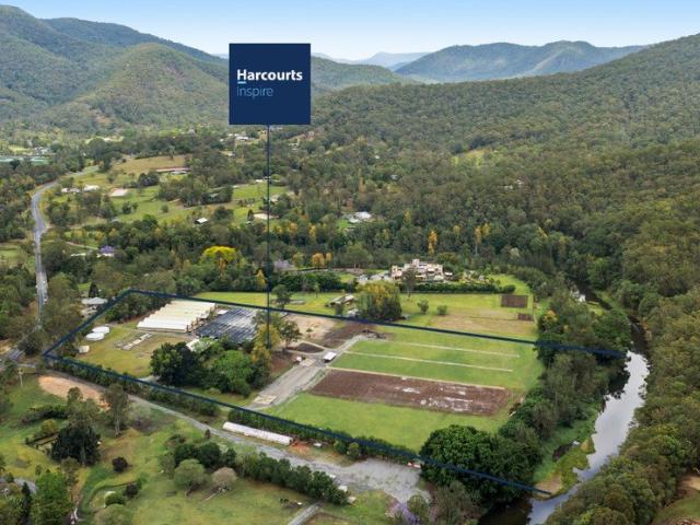 Cottage for sale in Mount Nathan, Gold Coast City