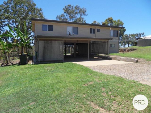 House for sale in Boyne Island