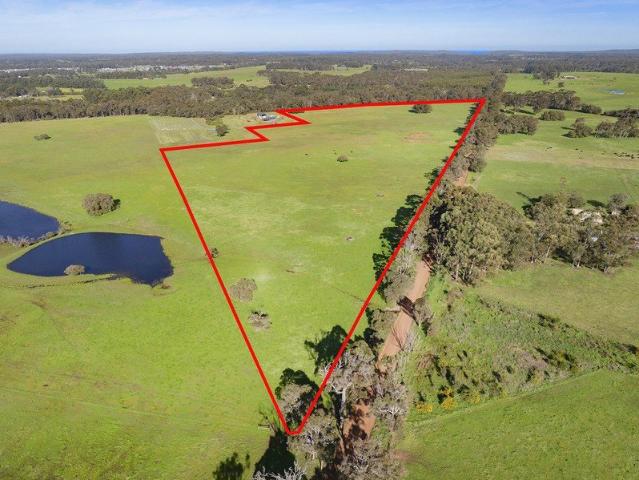 Cottage for sale in Witchcliffe, Western Australia