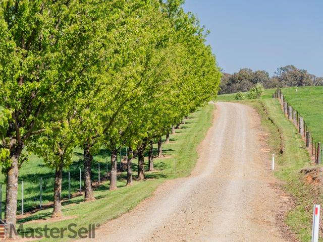 Cottage for sale in Munderoo, New South Wales