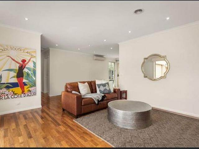 Townhouse for rent in Camerons Creek, Victoria