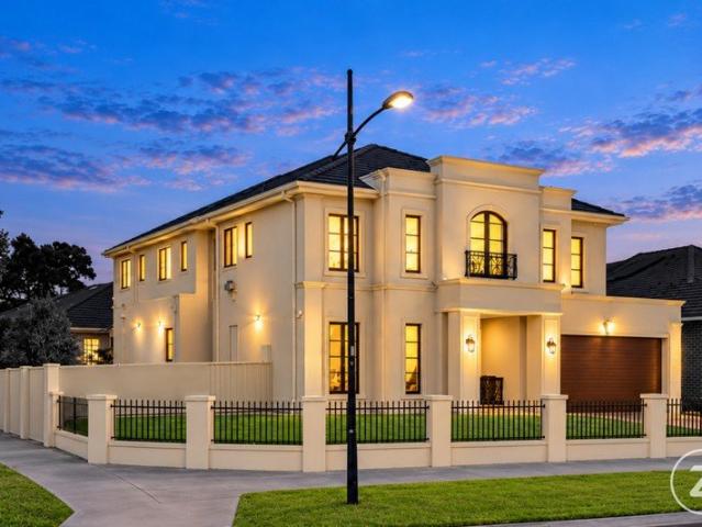 House for sale in Lincoln Heath, Melbourne