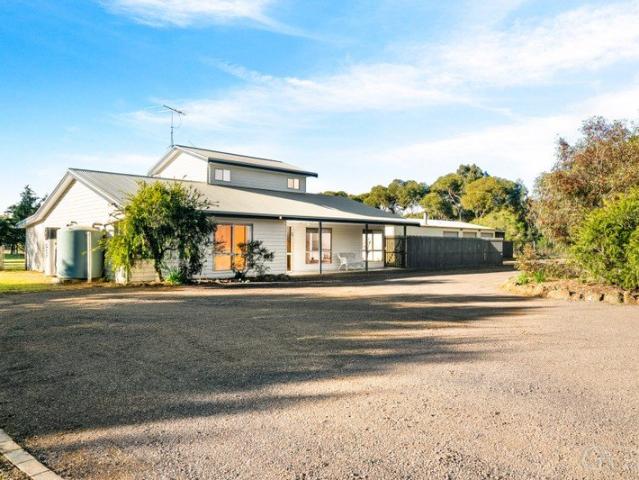 Cottage for sale in Teesdale, Victoria
