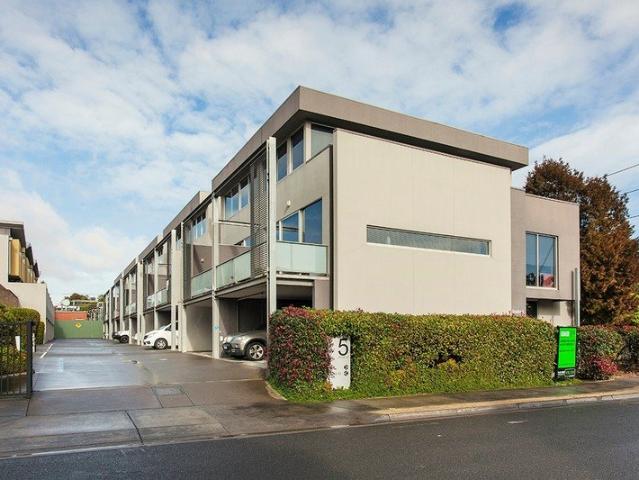 Townhouse for sale in Camerons Creek, Victoria