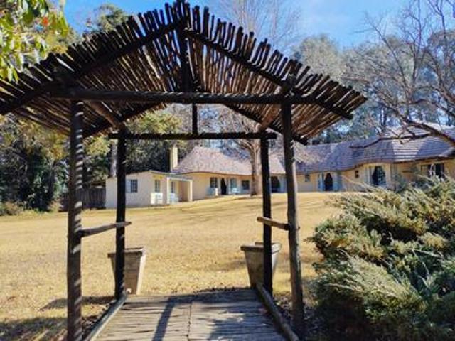 Commercial for sale in Underberg, Kwazulu-natal