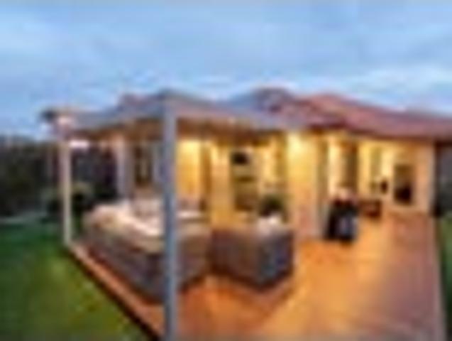 House for sale in Chaslands, Canterbury