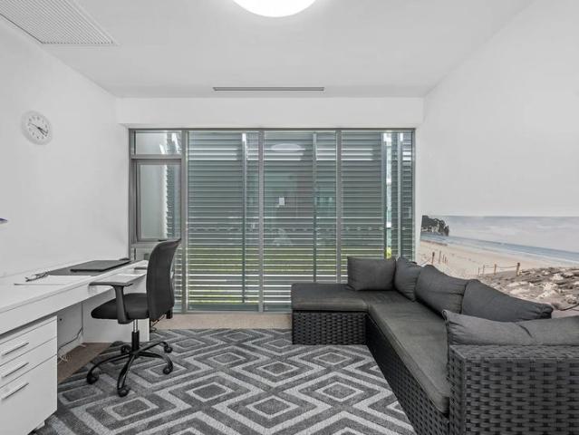 House for rent in Paradise Point, Gold Coast City