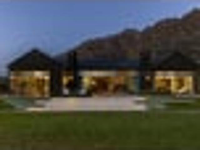 House for sale in Otakou
