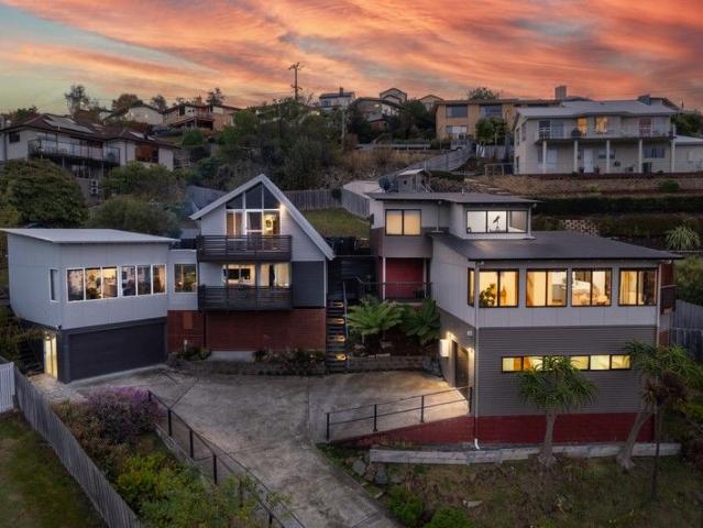 House for sale in West Hobart