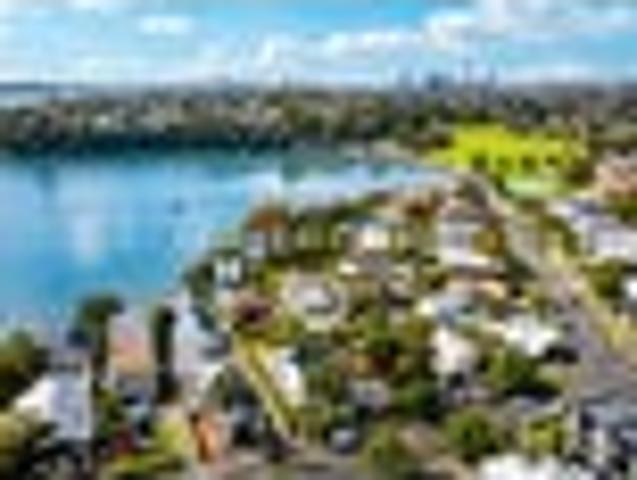 House for sale in Westmere