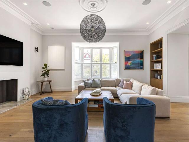 House for rent in Strawberry Hill, Greater London