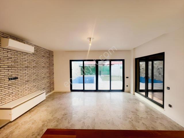Döşemealti, Antalya içerisinde satılık Villa