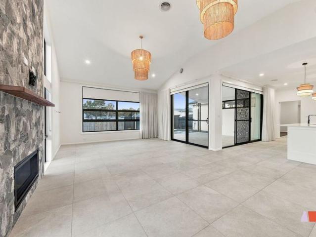 House for rent in Gunning, Upper Lachlan Shire Council