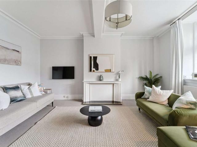 Apartment for rent in Henley-on-Thames, Berrick Salome