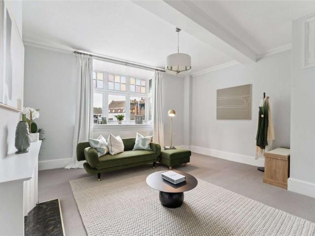 Apartment for rent in Henley-on-Thames, Berrick Salome