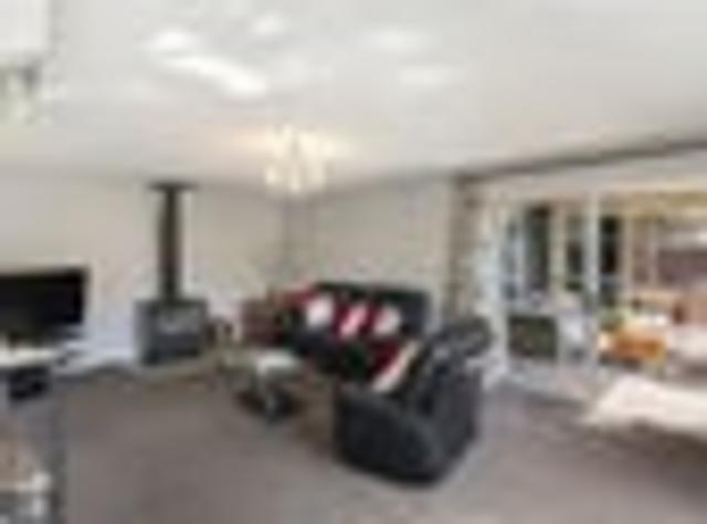 House for sale in Chaslands, Canterbury