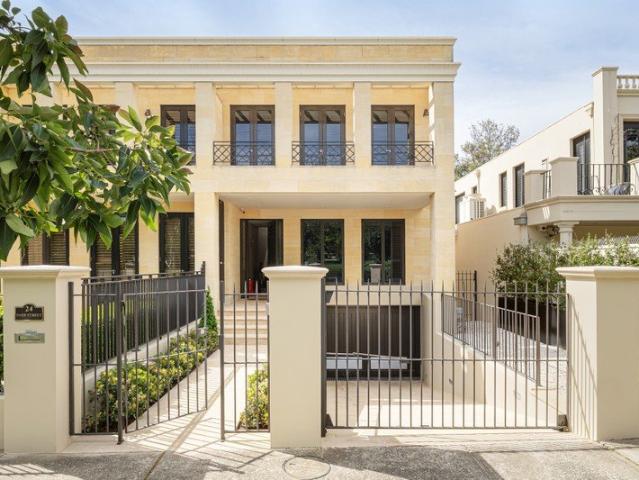 Townhouse for sale in Malvern, Melbourne
