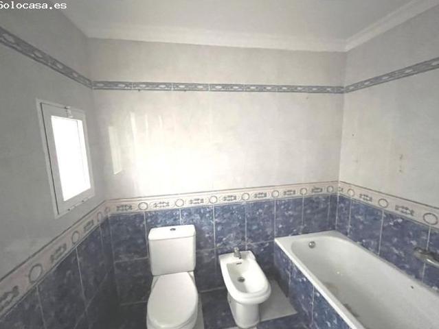 Casa en venta en Valenzuela, Andalucía