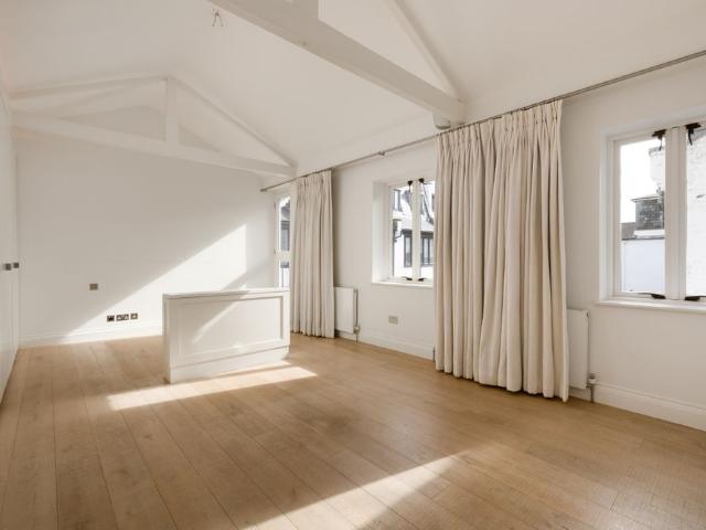 House for rent in Royal Borough of Kensington and Chelsea, Greater London
