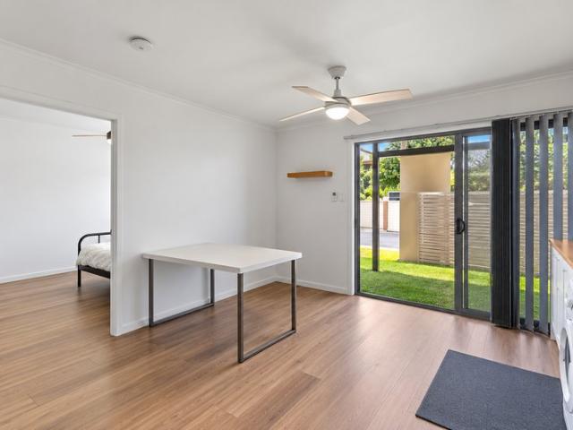 Apartment for sale in Biggera Waters, Gold Coast City
