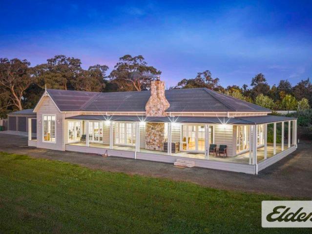 Cottage for sale in Langi Kal Kal, Victoria