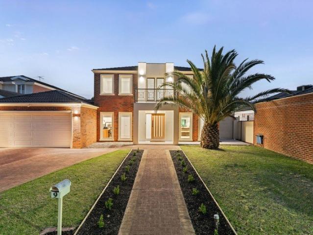 House for sale in Taylors Lakes, Melbourne