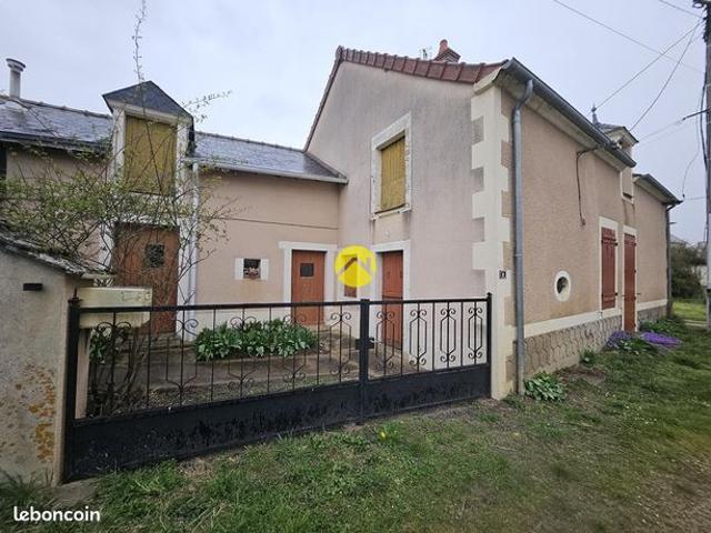 Maison vente à Saint-Amand-Montrond, Cornusse