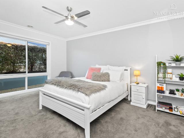 House for sale in Lake Albert, Wagga Wagga City Council