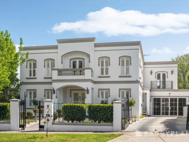 House for sale in Oak Park, Melbourne