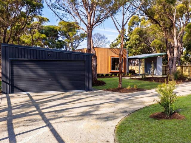 House for sale in Greens Beach, Tasmania