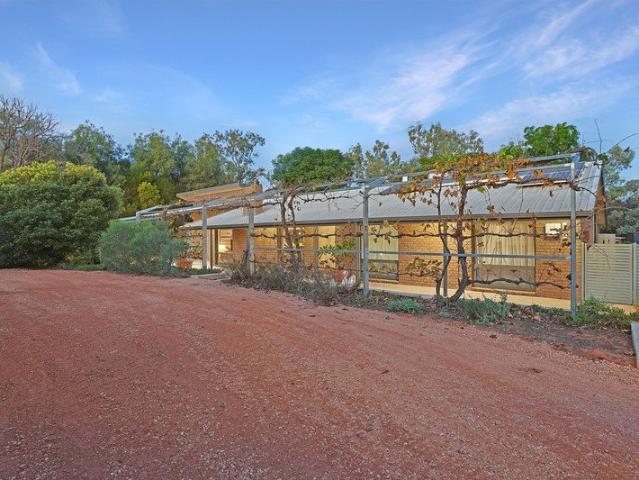 House for sale in Nichols Point, Victoria