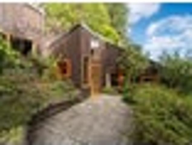 House for sale in Otakou