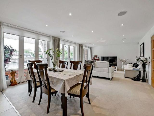 Apartment for rent in Clewer Village, Windsor