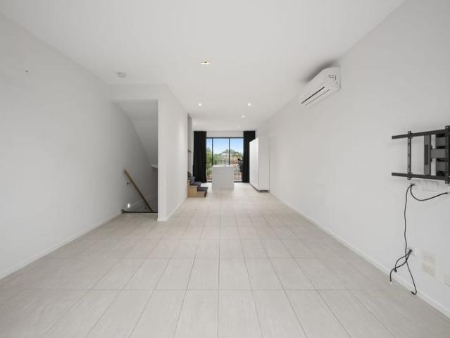 Townhouse for rent in Camerons Creek, Victoria