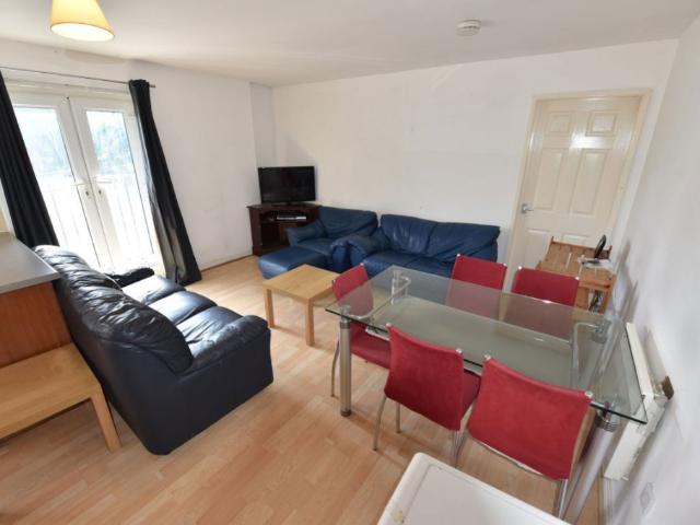 Apartment for rent in Burley, West Yorkshire