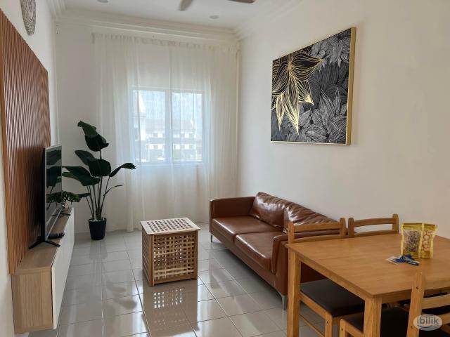 Room for rent in Petaling, Alam Impian