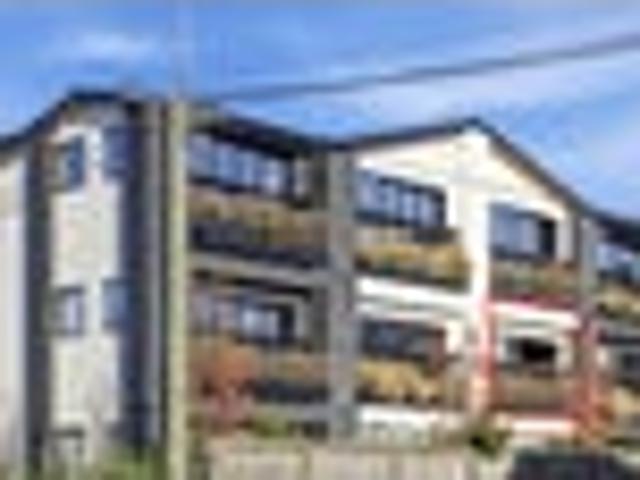 Apartment for sale in Heathcote, Canterbury