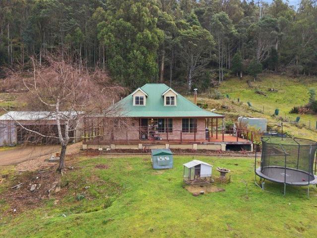 House for sale in Lachlan, Derwent Valley